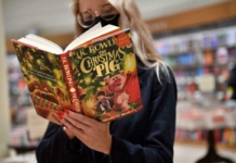 «Рождественский поросенок»: Джоан Роулинг выпустила новую книгу