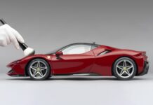 Ferrari почала продавати суперкари за криптовалюту в США